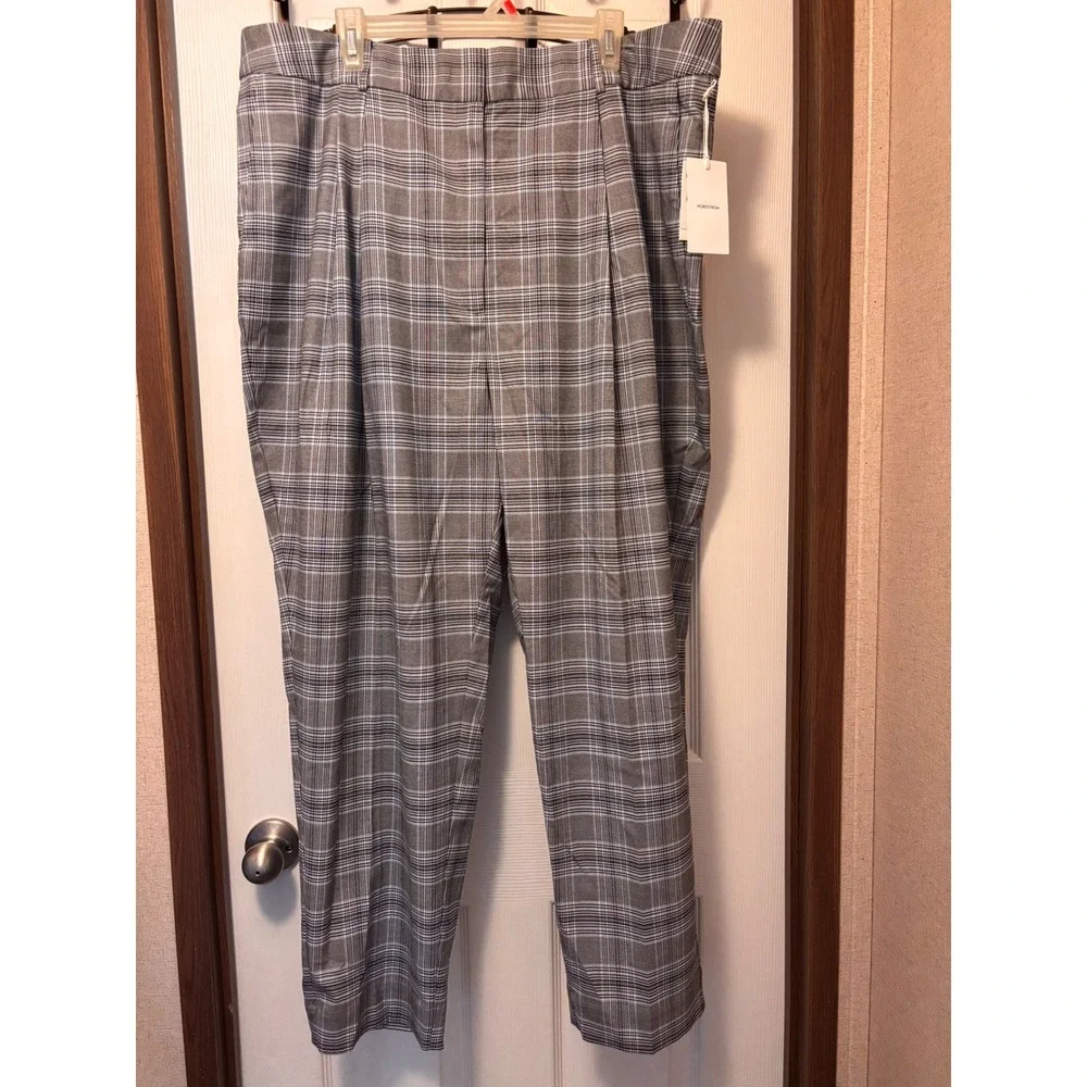 Nordstrom Womens Grey Glen Plaid Pleated Tapered Dress Pants Size 20 NWT